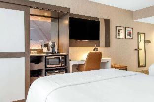 Rohnert Park Hotel | Hotel Centro Sonoma Wine Country, Tapestry Collection Hilton
