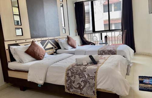 Surat Hotel | Hotel Comfort - Near Railway Station Surat, Gujarat