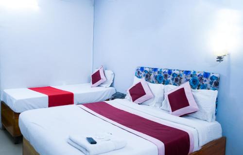 Bhikaji Cama Place House | Hotel Commodo - Near US Embassy