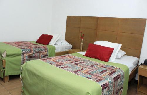 Quinta Paredes Hotel | Hotel Cosmopolitan Bogota