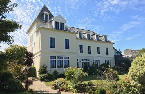 Saint-Pol-de-Leon Hotel | Hotel de France
