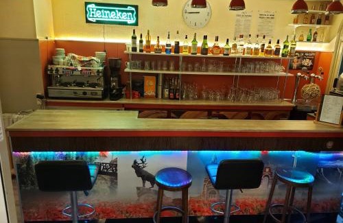 Albert Hotel | Hotel De La Paix