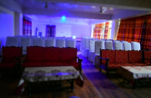 Dhirkot Hotel | Hotel Deewan-E-Aziz Internationa