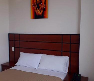 Sangolqui Hotel | HOTEL DEL RIVER MONUMENTO