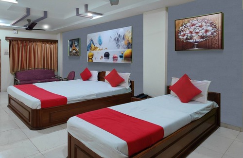 Bhuj Hotel | Hotel Dollar