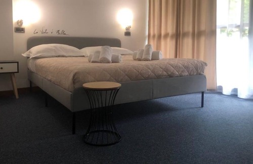 Cerreto dʼEsi Hotel | Hotel Domus