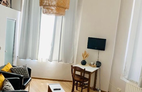 Upper Town Hotel | Hotel Du Parlement