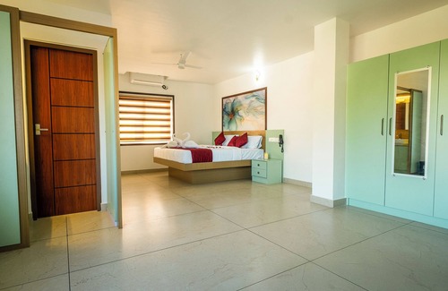 Thrissur Bed & Breakfast | Hotel Eden Palace
