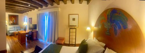 Torrecaballeros Hotel | Hotel El Rancho