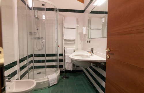 Sutrio Hotel | Hotel Enzo Moro