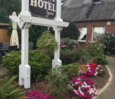 Tornesch Hotel | Hotel Esinger Hof garni