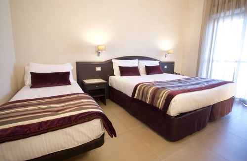 Arzano Hotel | Hotel Europa