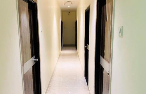 Navi Mumbai Hotel | Hotel Everest Inn