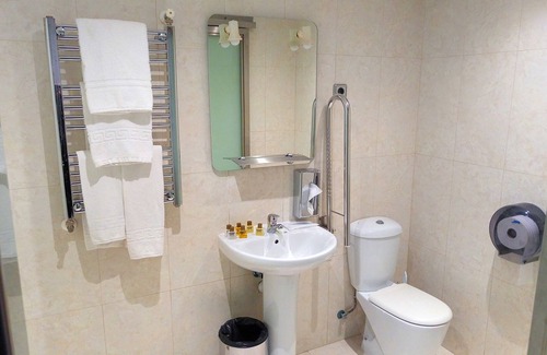 Humanes de Madrid Hotel | Hotel Fabrik