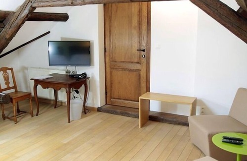 Huy Hotel | Hotel - Ferme du Chateau D'ahin