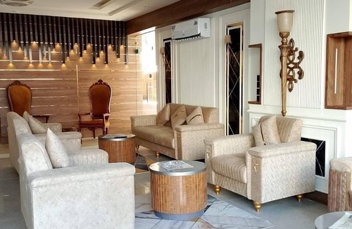 Gulshan-E-Jamal Hotel | Hotel Four Square