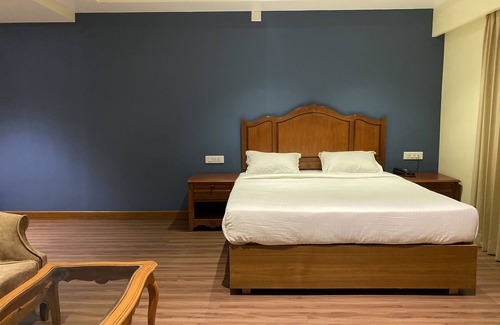 Stone House Area Hotel | Hotel Glanton Manor