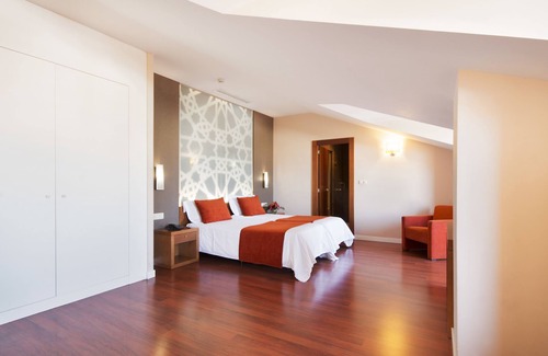 Barrio de la Vega Hotel | Hotel Granada Palace