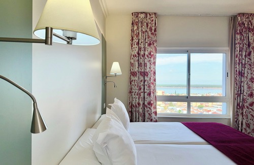 Sanlucar de Barrameda Hotel | Hotel Guadalquivir