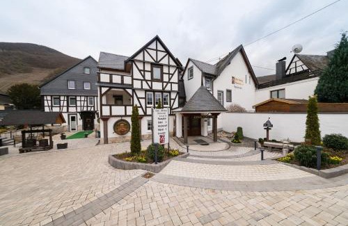 Senhals Hotel | Hotel Halfenstube & Villa Spa 1894