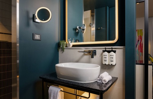 Brisbane Central Business District Hotel | Hotel Indigo Brisbane City Centre by IHG