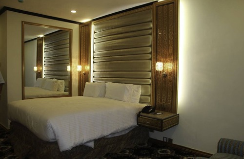 Hyderabad Hotel | Hotel Indus