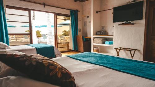 Puerto Villamil Hotel | Hotel Isamar Galapagos Beachfront