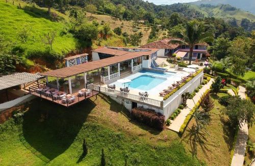 Betania Hotel | Hotel Jardín Del Río