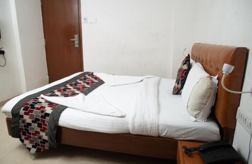 Vile Parle East Hotel | Hotel Jayshree By Anantaay Hotels Near Domestic Airport