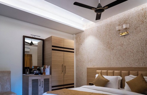 Lanka Hotel | HOTEL KESHARI PALACE