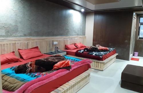 Badrinath Hotel | Hotel Kuber Palace Badrinath