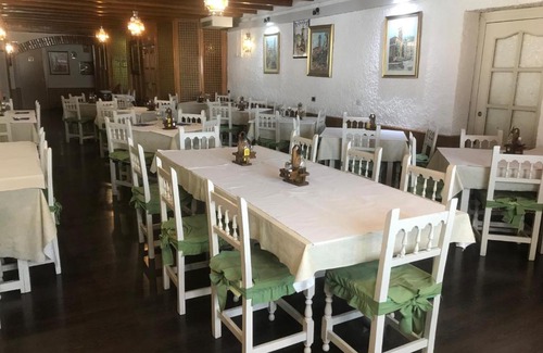 Pinos Genil Hotel | Hotel La Duquesa