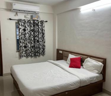 Pune Hotel | Hotel Lake View