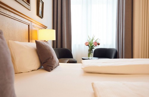 Spandau Bed & Breakfast | Hotel Lindenufer