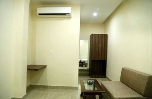 Bharatpur Hotel | Hotel Maggo