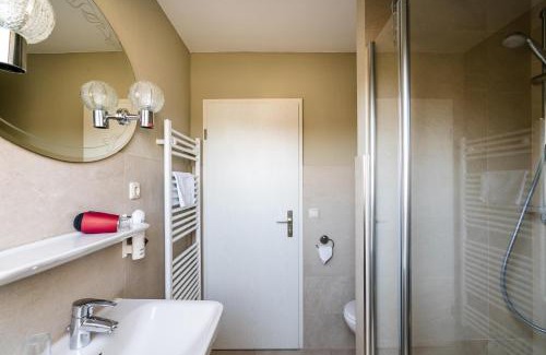 Plau am See Hotel | Hotel Marianne und Restaurant Kiek In