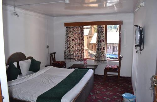 Laripora Hotel | Hotel Meazbaan