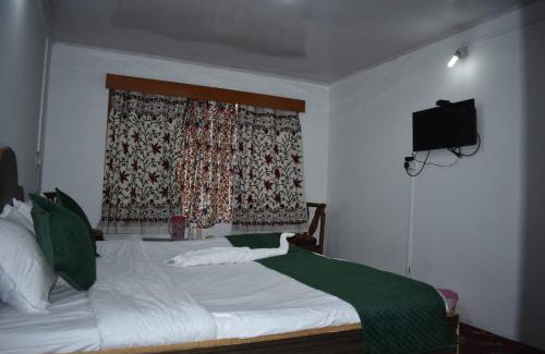 Laripora Hotel | Hotel Meazbaan