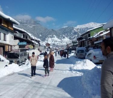 Laripora Hotel | Hotel Meazbaan