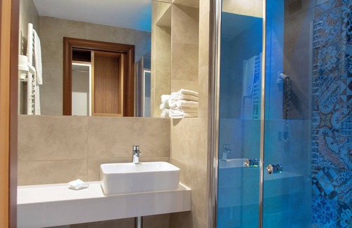 Marina di Varcaturo Hotel | Hotel Miramare