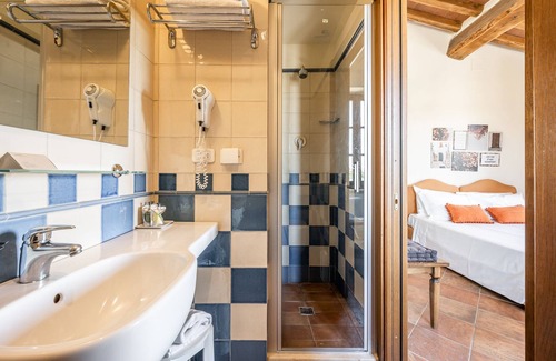 Monteroni d'Arbia Hotel | Hotel More Di Cuna