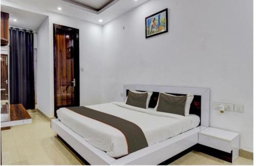 Bhimtal Hotel | Hotel Mountain Mist Home Stay Inn Bhimtal