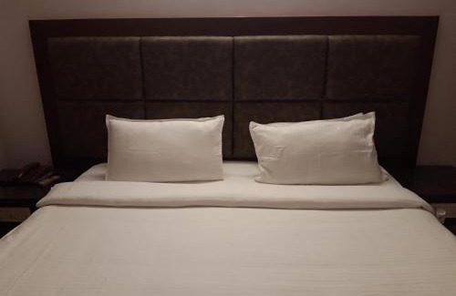 Ongole Hotel | Hotel Mourya Inn