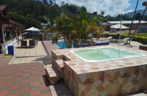 El Penol Hotel | Hotel Muelle De María ángel