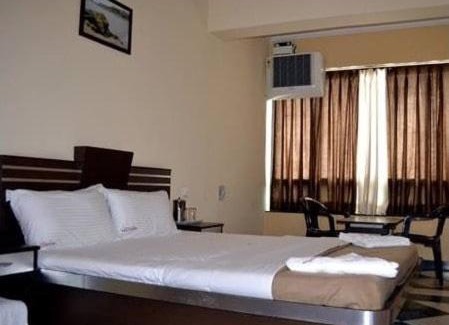 Cuncolim Hotel | Hotel Navadeep
