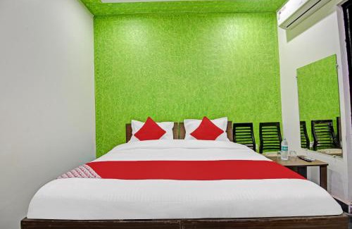 Delhi Hotel | Hotel O A.j Guest House