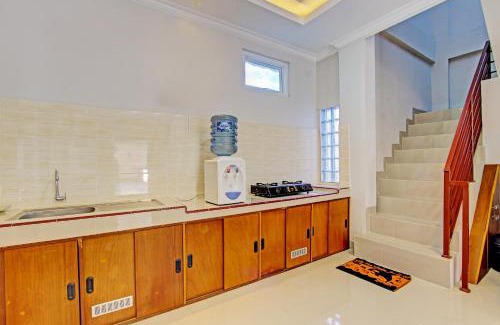 Cilacap Hotel | Hotel O Imperial Inn