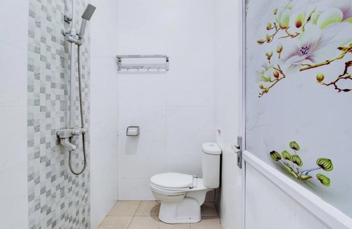Padang House | Hotel O Jalan Jenderal Sudirman Near Imam Bonjol Square