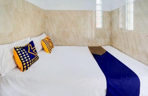 Gresik Hotel | Hotel O Karman's Sari Homestay Syariah