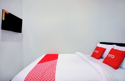 Medan Hotel | Hotel O Krakatau Near Universitas Muhammadiya Sumatra Utara (UMSU)